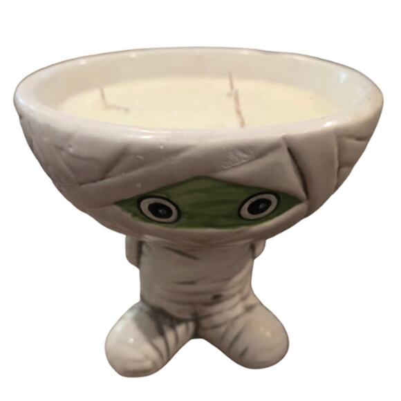 LAB No. 10.31 Mummy Candle Holder with Farm Fresh Scented Candle – 15 oz - Picture 2 of 2